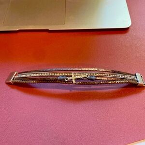 Magnetic rhinestone bracelet 7 inches